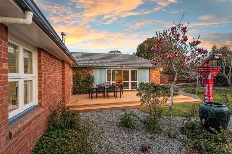 Photo of property in 53 Westburn Terrace, Burnside, Christchurch, 8041