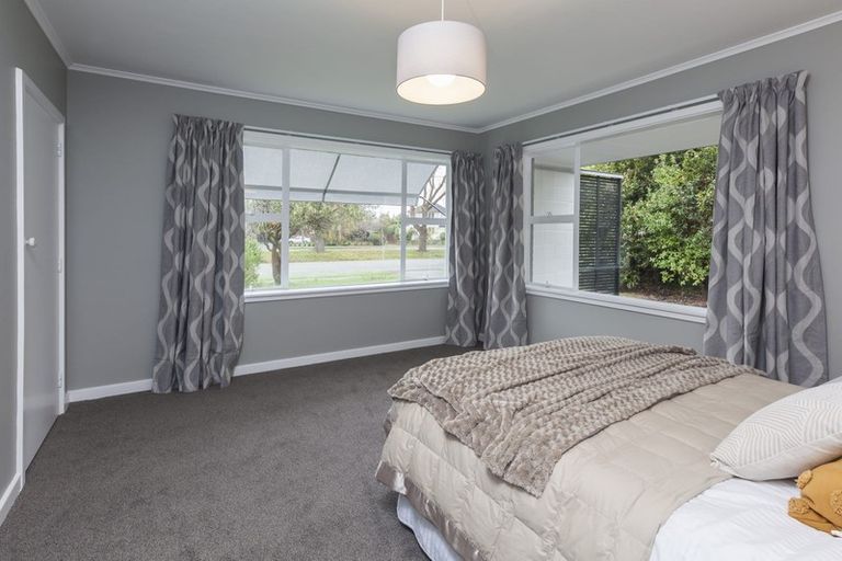 Photo of property in 257 Fifield Terrace, Opawa, Christchurch, 8023
