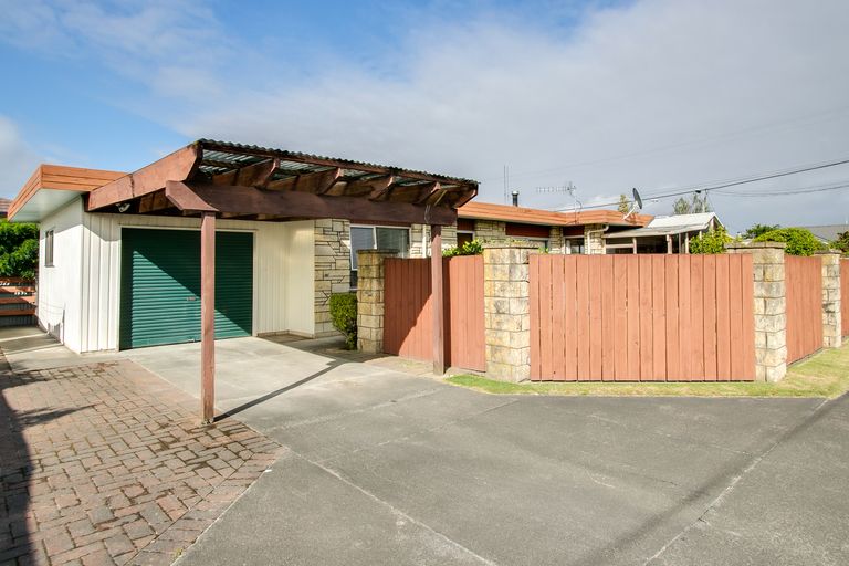 Photo of property in 132a Guppy Road, Taradale, Napier, 4112