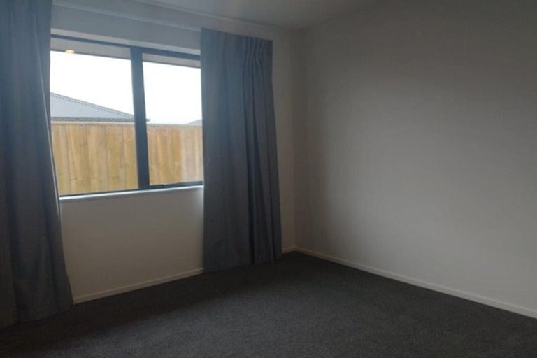 Photo of property in 63 Northmoor Boulevard, Rolleston, 7615