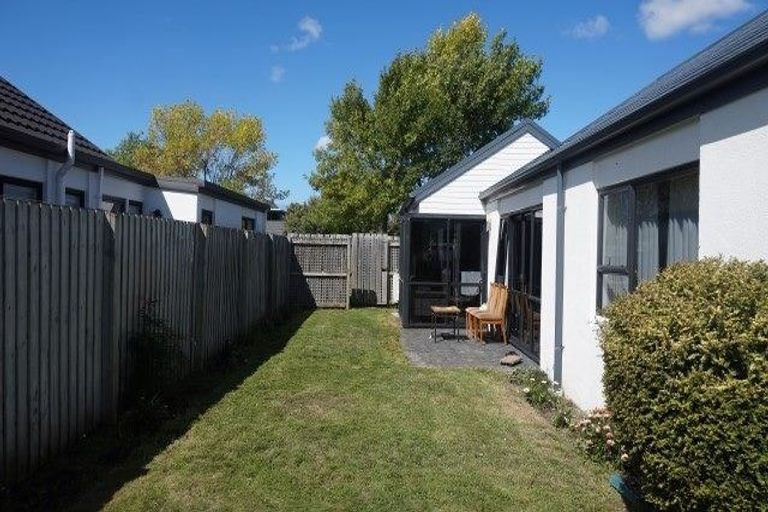 Photo of property in 1/148 Hawthornden Road, Avonhead, Christchurch, 8042