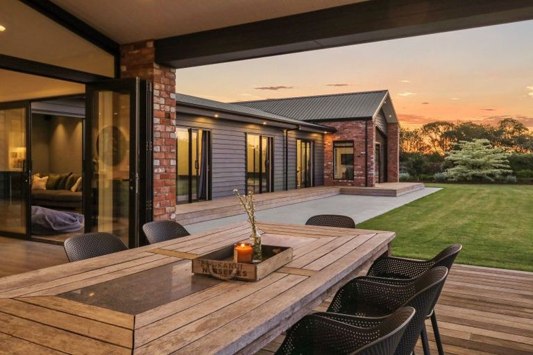 Photo of property in 1/535 Fencourt Road, Cambridge, 3493