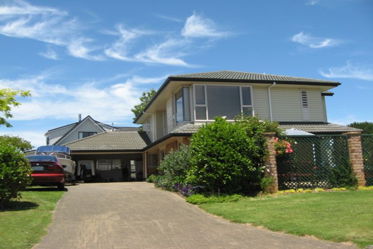 Photo of property in 11a Charles Miller Court, Clarks Beach, 2122