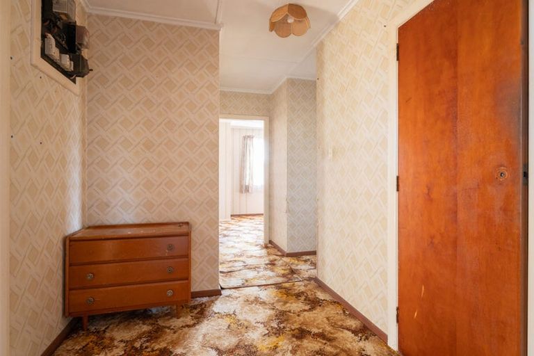 Photo of property in 76 Mckillop Street, Ranui, Porirua, 5024