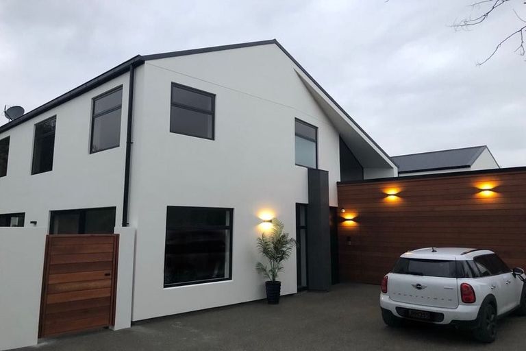 Photo of property in 80c Clyde Road, Ilam, Christchurch, 8041