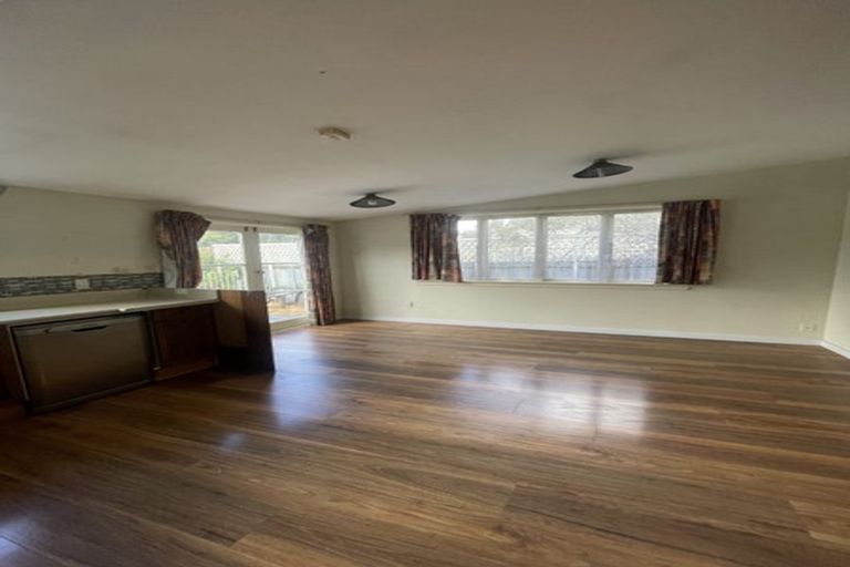 Photo of property in 12 Pannell Avenue, Wainoni, Christchurch, 8061