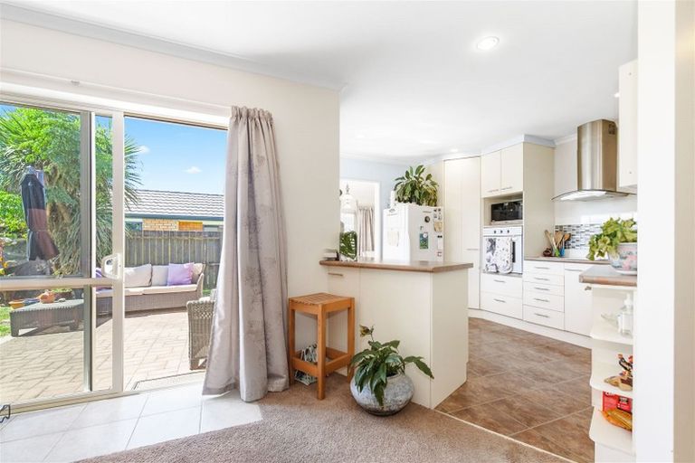 Photo of property in 36 Waiwherowhero Drive, St Andrews, Hamilton, 3200