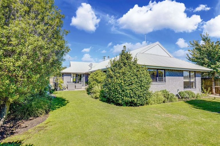 Photo of property in 52 Steadman Road, Broomfield, Christchurch, 8042
