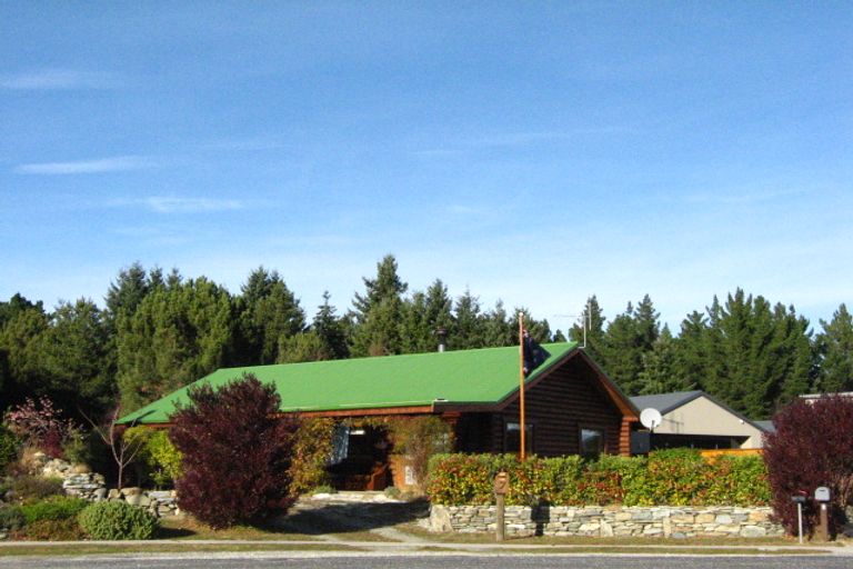 Photo of property in 7 Redwood Court, Kelvin Heights, Queenstown, 9300