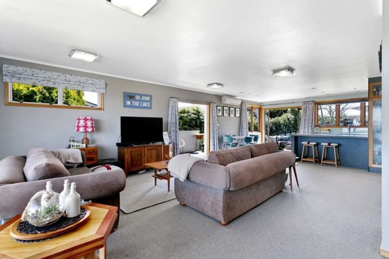 Photo of property in 2/48 Ngamotu Road, Hilltop, Taupo, 3330