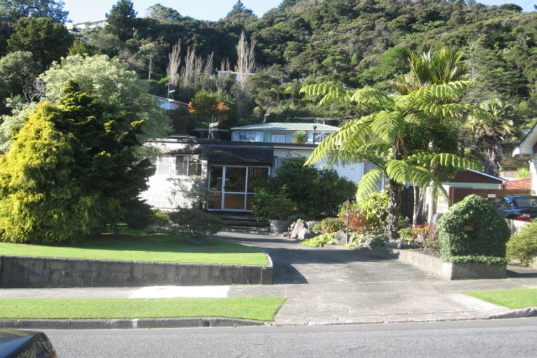 Photo of property in 111 Thomas Street, Stokes Valley, Lower Hutt, 5019