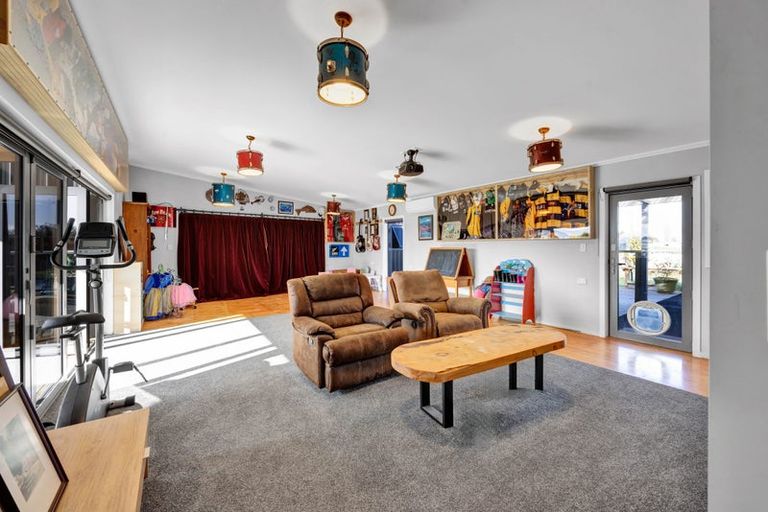 Photo of property in 280 Austin Road, Normanby, Hawera, 4673