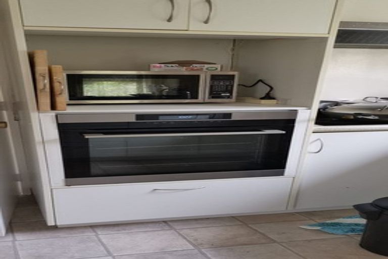 Photo of property in 1/46 Marlborough Avenue, Glenfield, Auckland, 0629