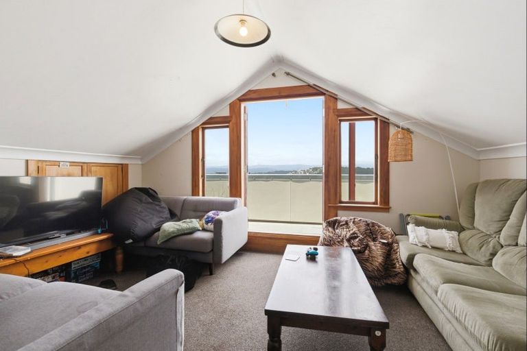 Photo of property in 25 Central Terrace, Kelburn, Wellington, 6012