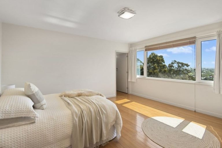 Photo of property in 50 Dyers Pass Road, Cashmere, Christchurch, 8022