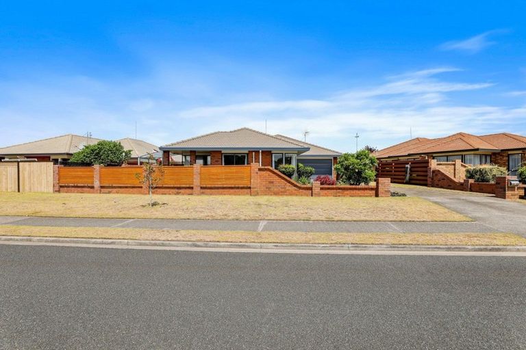 Photo of property in 1 Lotus Avenue, Mount Maunganui, 3116