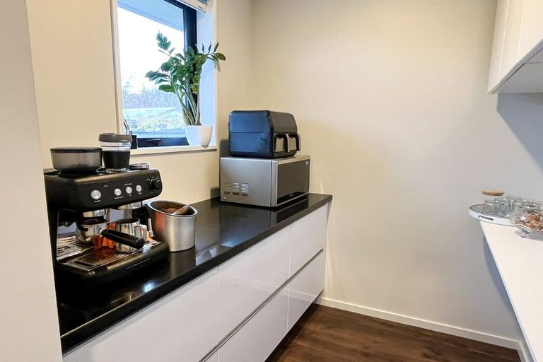 Photo of property in 17 Brent Place, Papanui, Christchurch, 8053