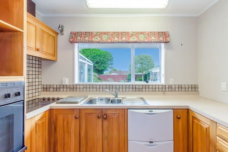 Photo of property in 65 Rimu Street, Waikanae, 5036