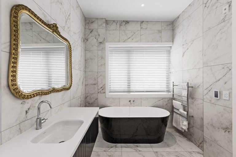 Photo of property in 401/70 Tennyson Street, Napier South, Napier, 4110