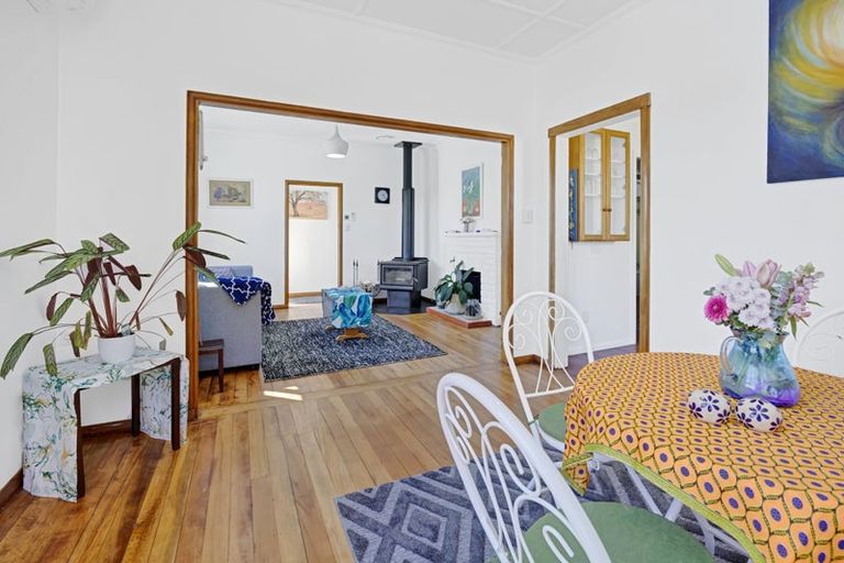 Photo of property in 11 Galt Street, Hawera, 4610