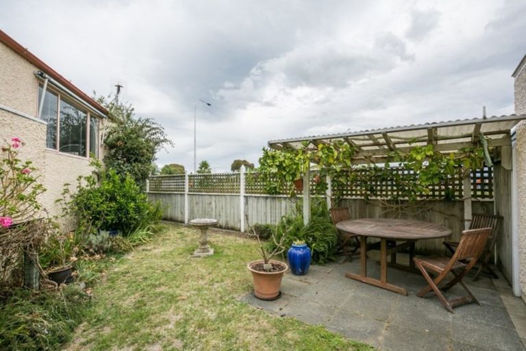 Photo of property in 11/180 Charles Street, Westshore, Napier, 4110