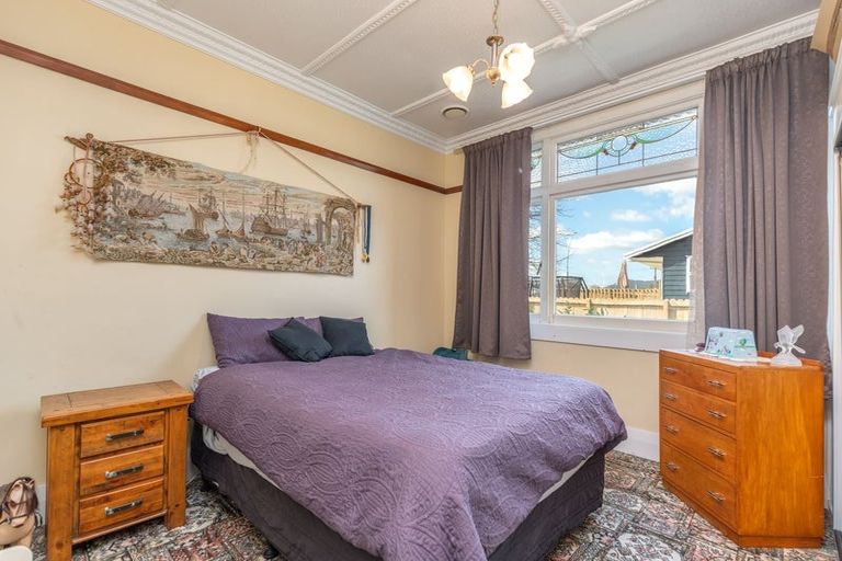 Photo of property in 122 Great South Road, Huntly, 3700