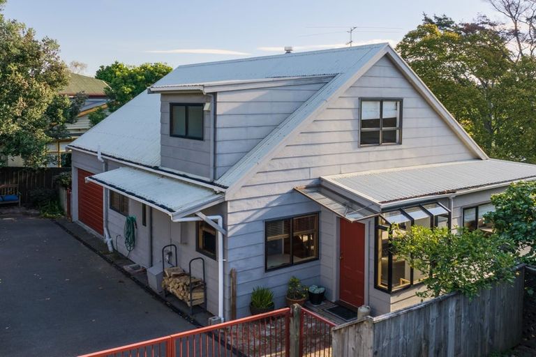 Photo of property in 64 Mount Street, Nelson South, Nelson, 7010