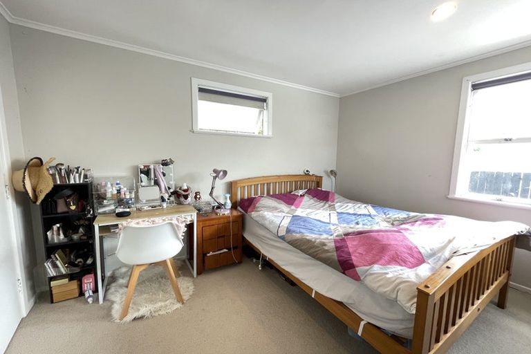 Photo of property in 538 Glenfield Road, Glenfield, Auckland, 0629