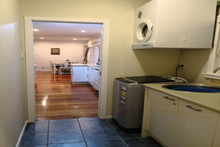 Photo of property in 1/134 Nile Road, Milford, Auckland, 0620