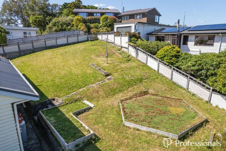 Photo of property in 1 Taku Matenga Grove, Korokoro, Lower Hutt, 5012