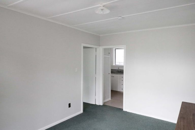 Photo of property in 19 Ripeka Way, Moera, Lower Hutt, 5010