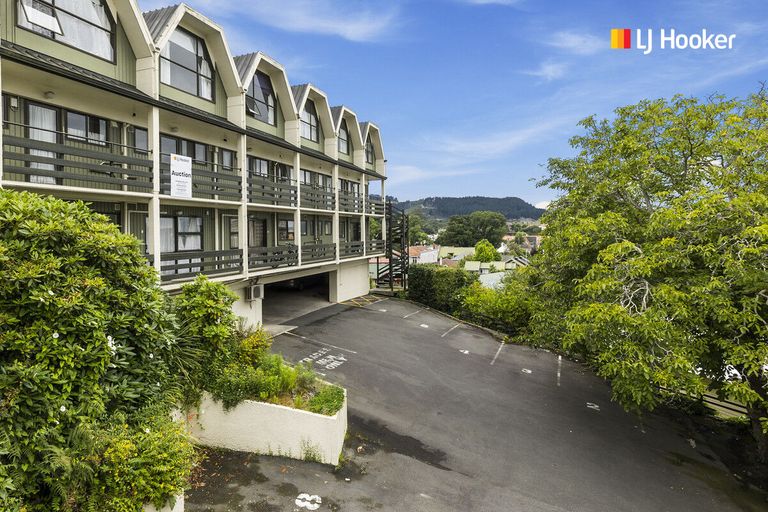 Photo of property in 93 Queen Street, North Dunedin, Dunedin, 9016