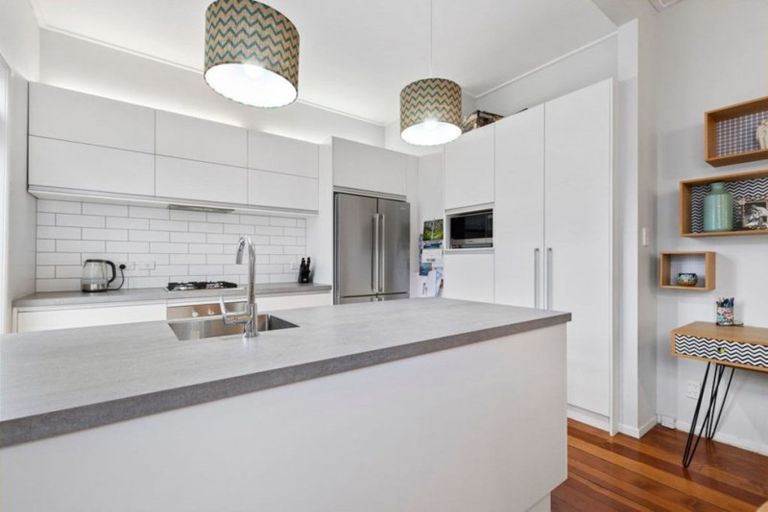 Photo of property in 82 Te Aroha Street, Hamilton East, Hamilton, 3216