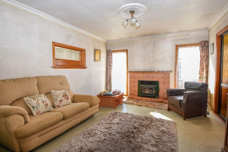 Photo of property in 9 Davy Street, Carterton, 5713