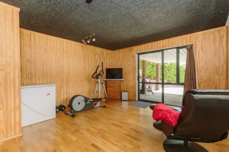 Photo of property in 15 Drake Place, Lake Hawea, Wanaka, 9382