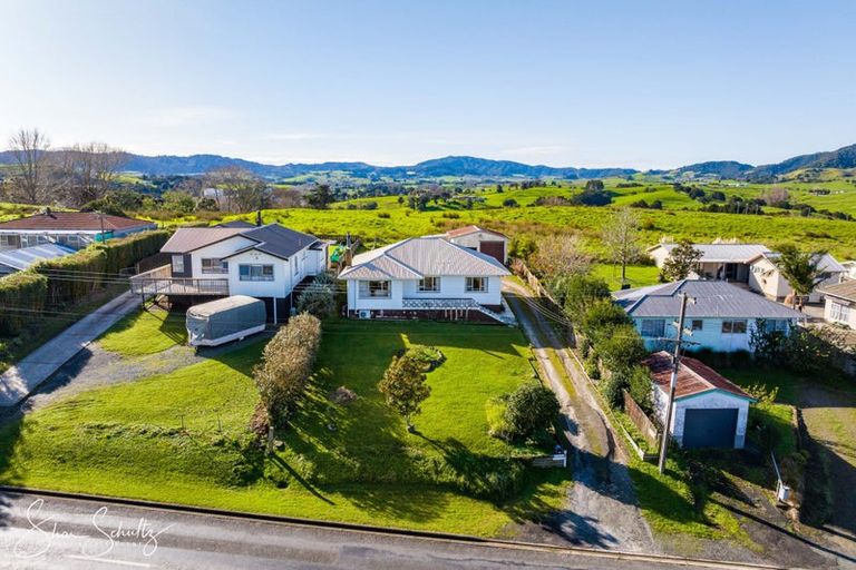 Photo of property in 30 Bickerstaffe Road, Maungaturoto, 0520