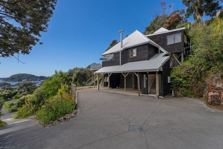 Photo of property in 5 Florence Place, Hahei, Whitianga, 3591