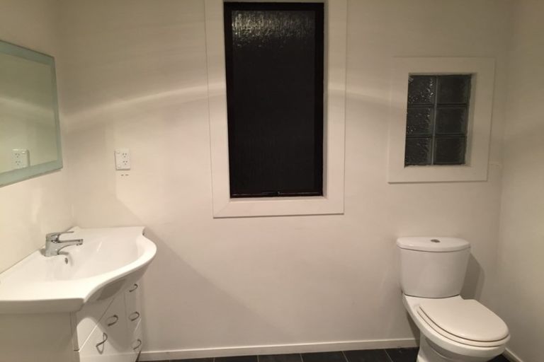 Photo of property in 50 Waldron Crescent, Green Island, Dunedin, 9018