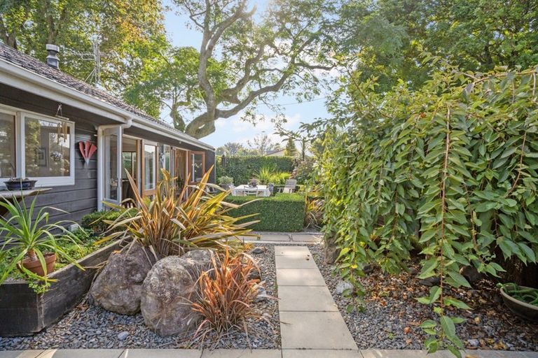 Photo of property in 534 Devonport Road, Tauranga South, Tauranga, 3112