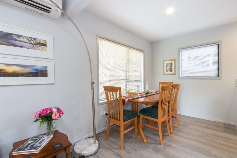 Photo of property in 3/41 Rangatira Road, Beach Haven, Auckland, 0626