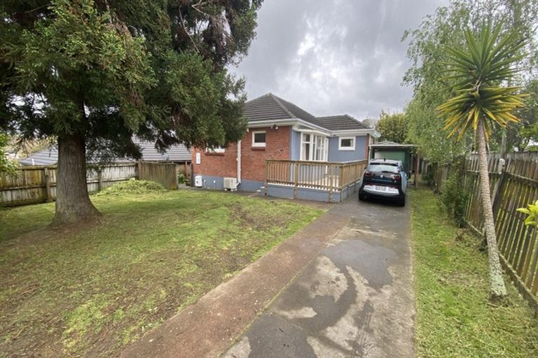 Photo of property in 103 Bolton Street, Blockhouse Bay, Auckland, 0600