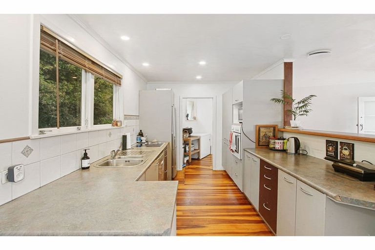 Photo of property in 1/19 Gazelle Avenue, Beach Haven, Auckland, 0626