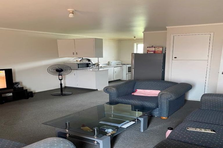 Photo of property in 8/84 Kenderdine Road, Papatoetoe, Auckland, 2025