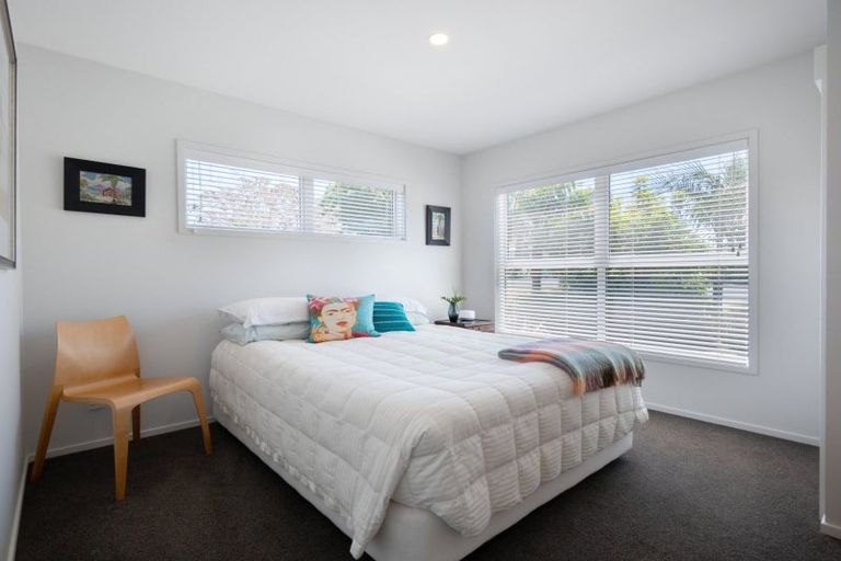 Photo of property in 53 Athenree Road, Athenree, Katikati, 3177