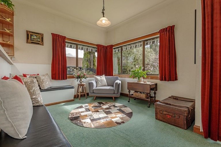 Photo of property in 41 Manapouri Crescent, Hokowhitu, Palmerston North, 4410