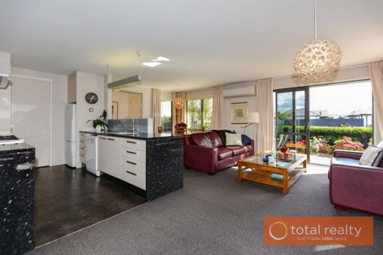 Photo of property in 21 Old Red Barn Road, Halswell, Christchurch, 8025