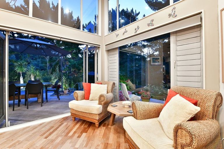 Photo of property in 84a Scott Road, Stanmore Bay, Whangaparaoa, 0932