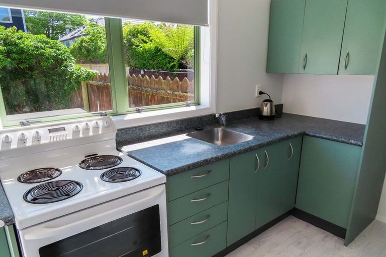 Photo of property in 17 Saint Ronans Avenue, Waterloo, Lower Hutt, 5011