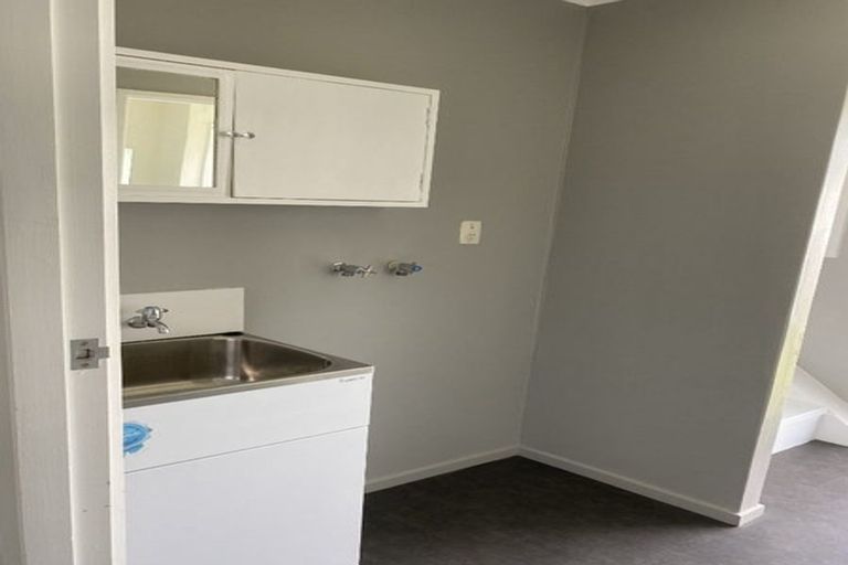 Photo of property in 1/1 Proctor Lane, Tawa, Wellington, 5028