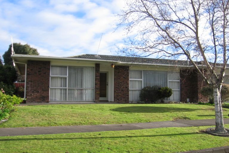 Photo of property in 4a Pinedale Parade, Milson, Palmerston North, 4414